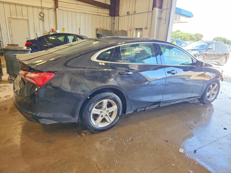 Photo 3 from auction – 2022 CHEVROLET MALIBU with VIN 1G1ZD5ST0NF193019