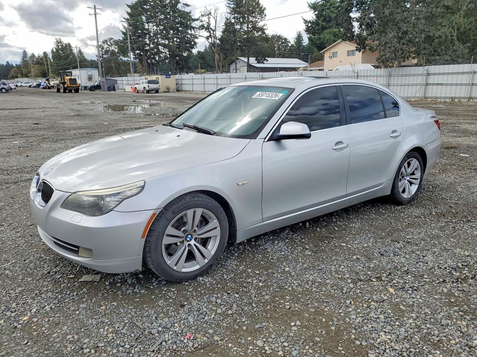 2010 BMW 528