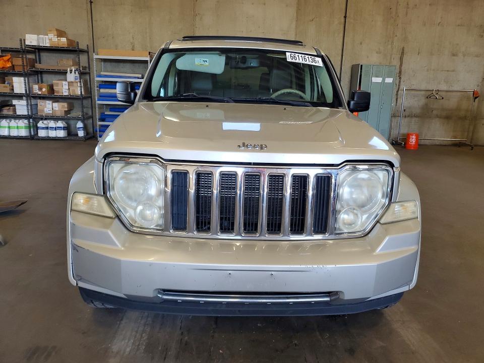 Photo 5 from auction – 2008 JEEP LIBERTY with VIN 1J8GN58K78W172031