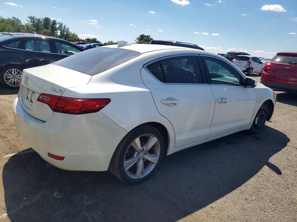 Photo 3 from auction – 2014 ACURA ILX with VIN 19VDE1F35EE004773