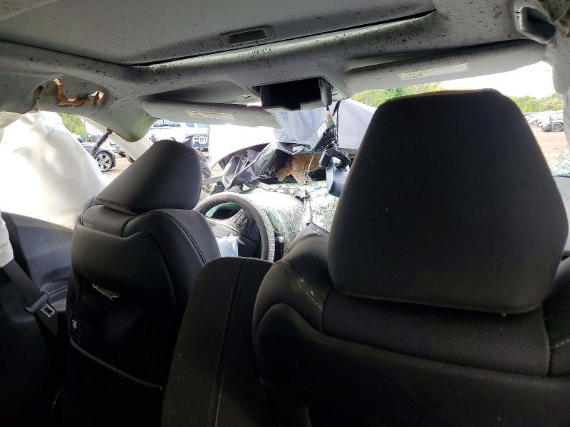 Photo 8 from auction – 2018 ACURA TLX with VIN 19UUB2F55JA001832