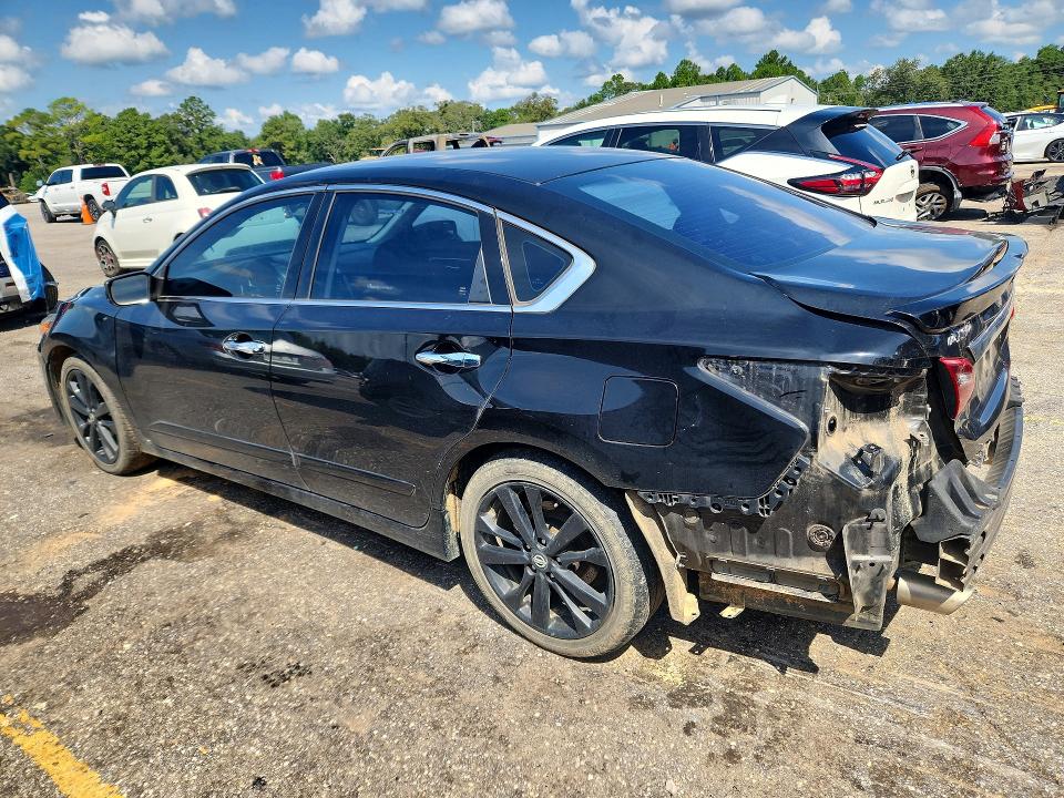 Photo 2 from auction – 2017 NISSAN ALTIMA with VIN 1N4AL3AP6HC493417