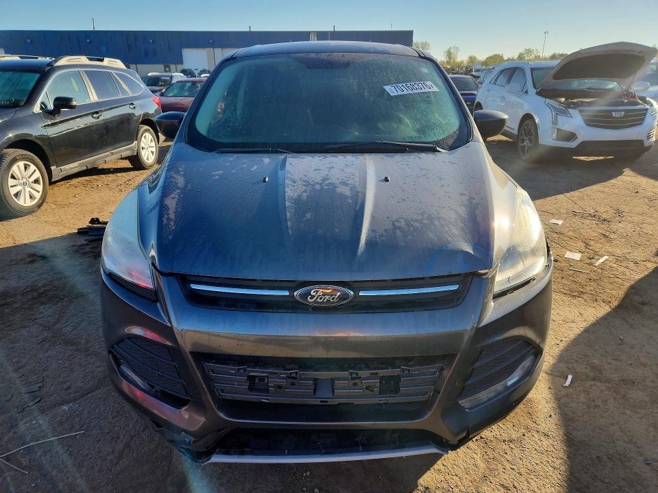 Photo 5 from auction – 2016 FORD ESCAPE with VIN 1FMCU0G7XGUA51525