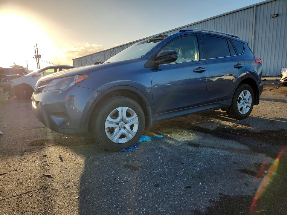 Снимка 1 от търг – 2014 TOYOTA RAV4 с VIN JTMZFREV0ED042599