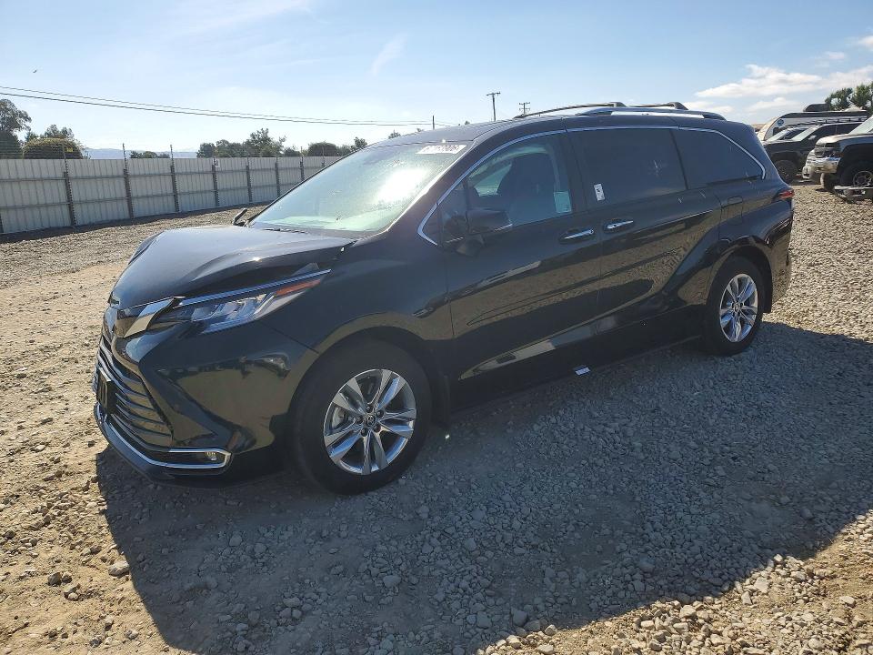 2024 TOYOTA SIENNA - Търг №67183906