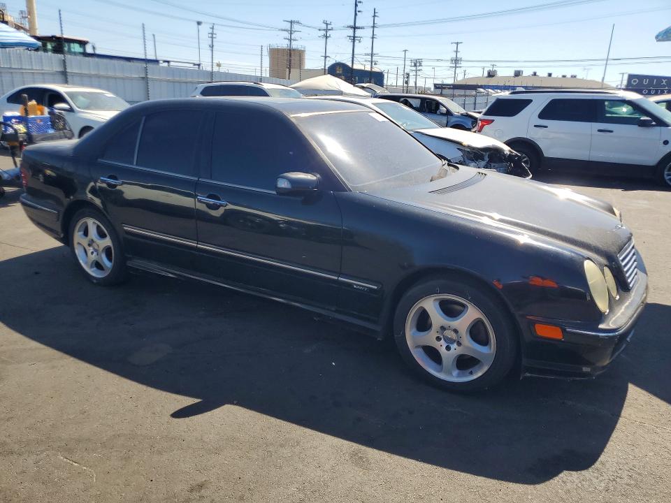 Photo 4 from auction – 2002 MERCEDES-BENZ E with VIN WDBJF70J12B406783