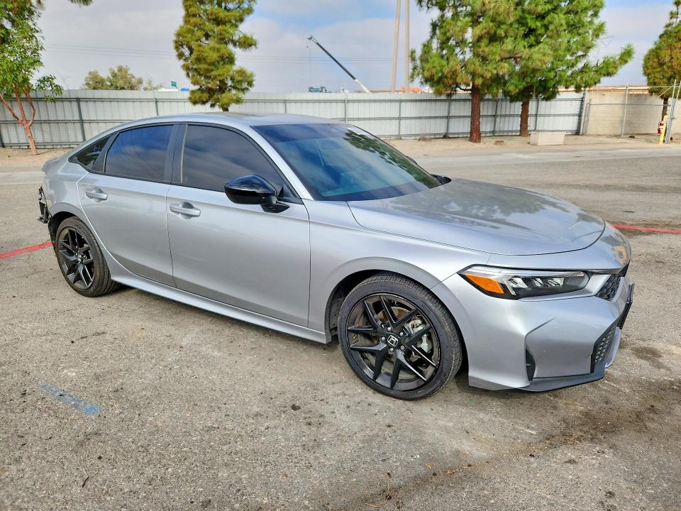 Фото 4 с аукциона – 2025 HONDA CIVIC с VIN 2HGFE4F86SH352046
