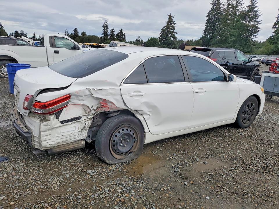 Photo 3 from auction – 2011 TOYOTA CAMRY with VIN 4T4BF3EK7BR214290