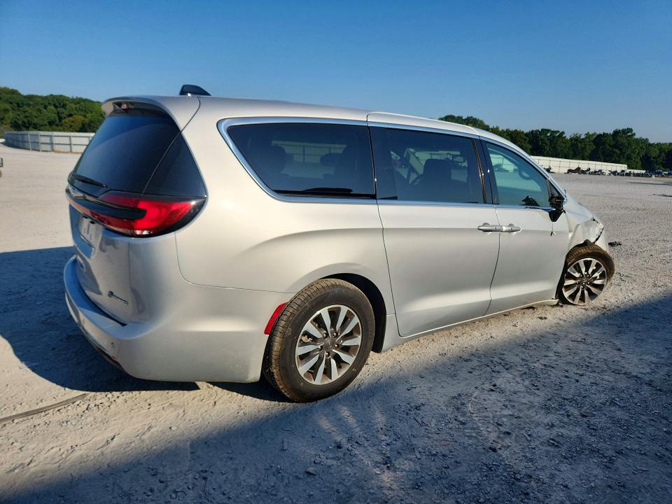 Foto 3 de la subasta – 2024 CHRYSLER PACIFICA con VIN 2C4RC1S72RR147468