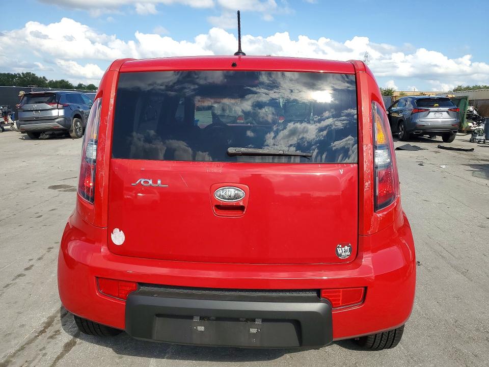 Photo 6 from auction – 2010 KIA SOUL with VIN KNDJT2A2XA7108335