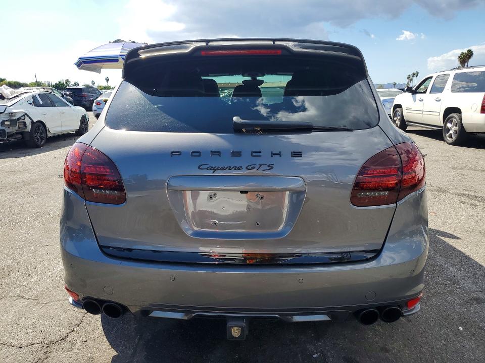 Photo 6 from auction – 2013 PORSCHE CAYENNE with VIN WP1AD2A28DLA79926