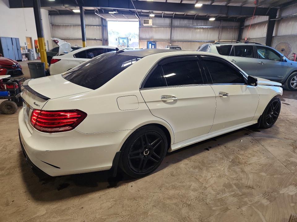 Снимка 3 от търг – 2014 MERCEDES-BENZ E с VIN WDDHF8JB1EB008979