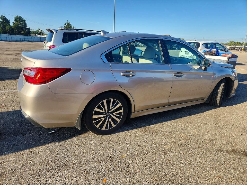Zdjęcie 3 z aukcji – 2018 SUBARU LEGACY z VIN 4S3BNAH63J3042008