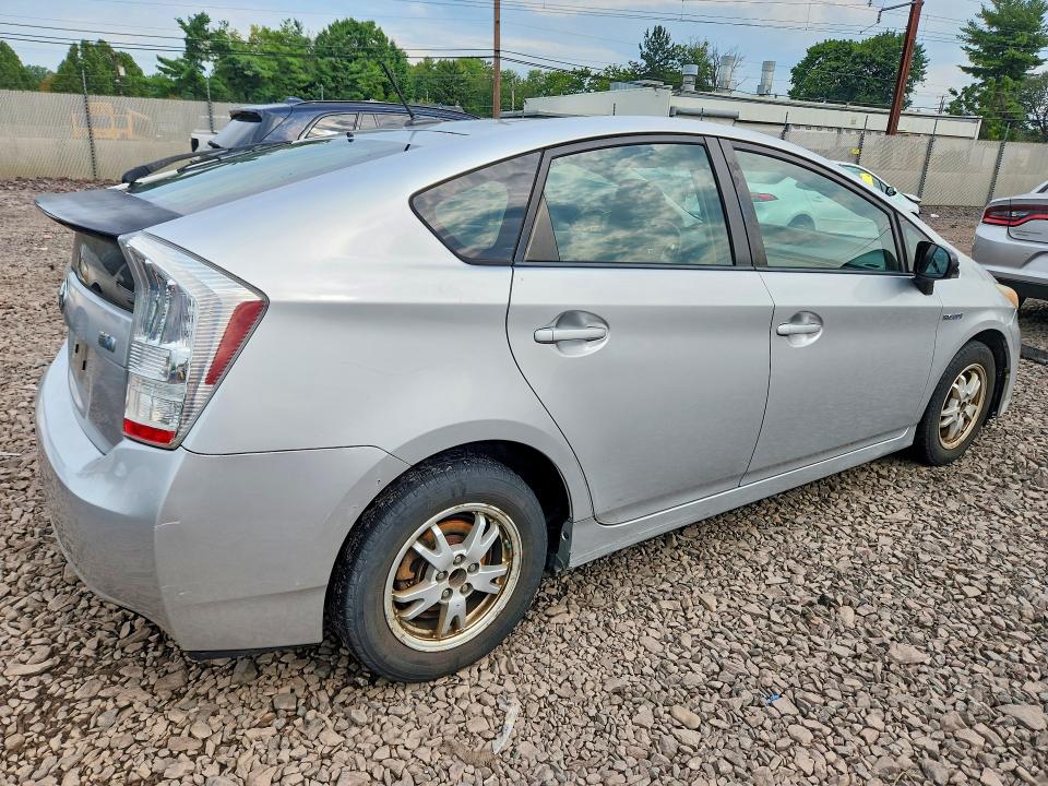 Photo 3 from auction – 2010 TOYOTA PRIUS with VIN JTDKN3DU7A5084749
