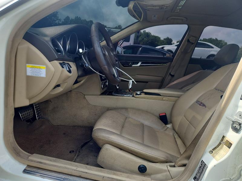 Photo 7 from auction – 2013 MERCEDES-BENZ C with VIN WDDGF8ABXDR264751