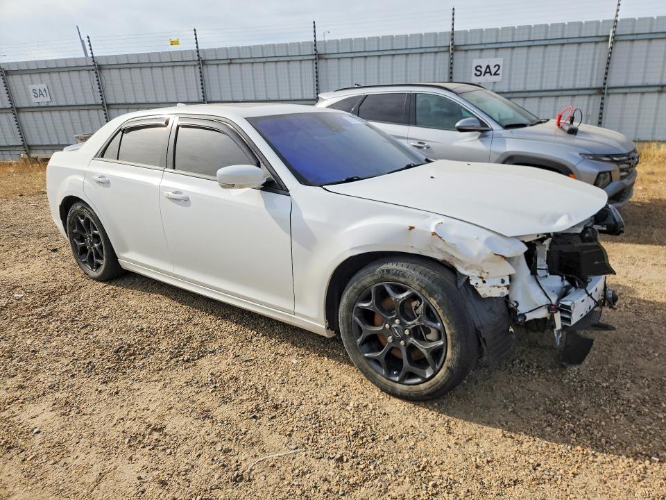 Zdjęcie 4 z aukcji – 2022 CHRYSLER 300 z VIN 2C3CCAGG6NH150909