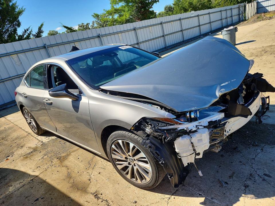 Фото 4 с аукциона – 2020 LEXUS ES с VIN 58ADZ1B18LU067451