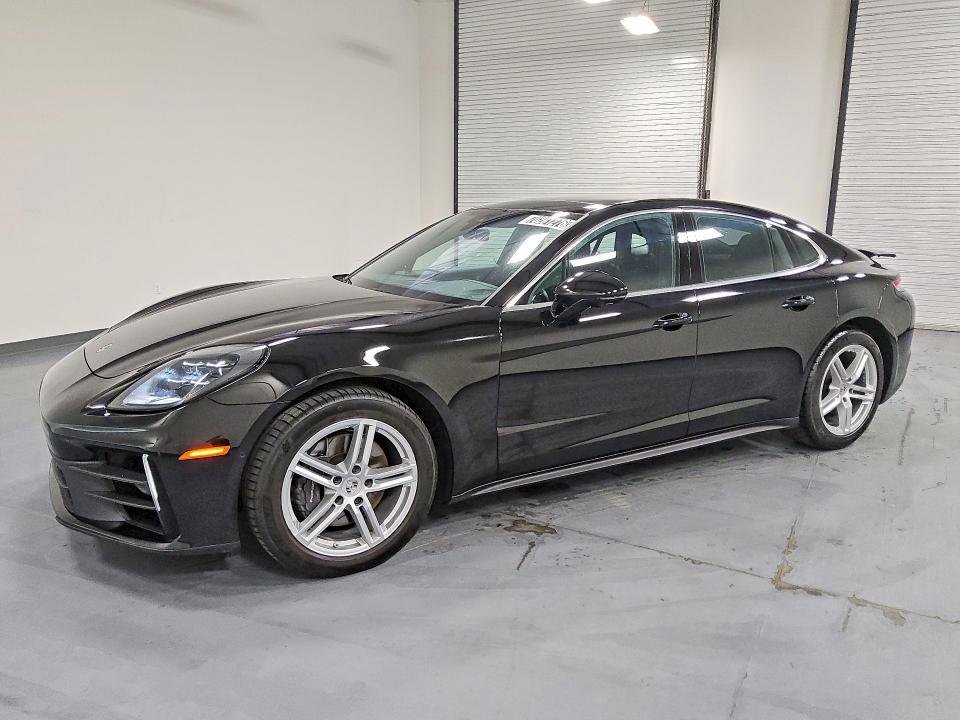 PORSCHE PANAMERA 2025 مع رقم تعريف المركبة WP0AA2YA0SL000821 - صورة من المزاد