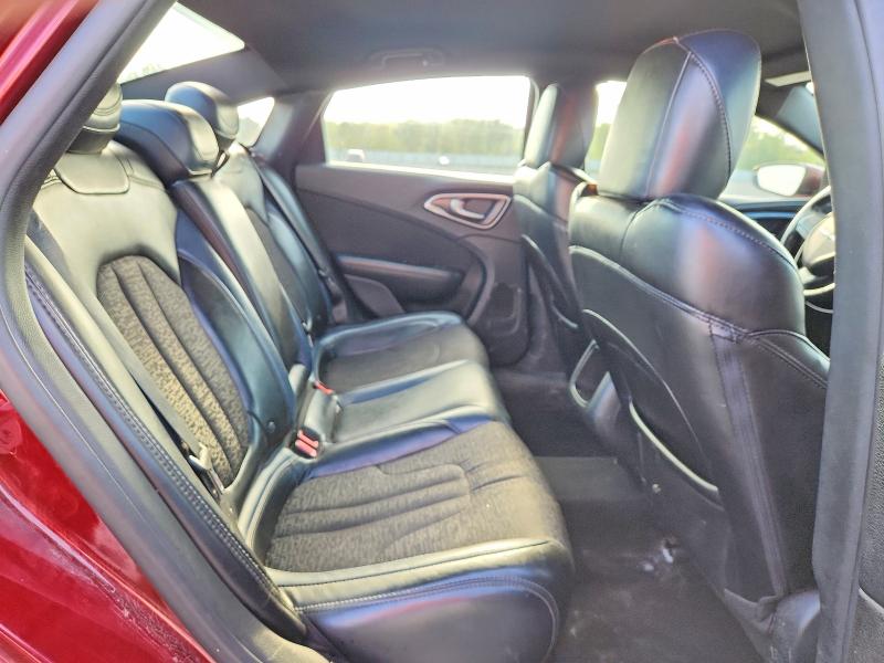 Photo 10 from auction – 2016 CHRYSLER 200 with VIN 1C3CCCBB2GN140072