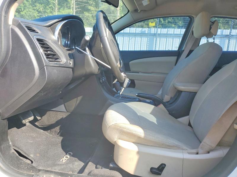 Снимка 7 от търг – 2014 CHRYSLER 200 с VIN 1C3CCBBB5EN165121