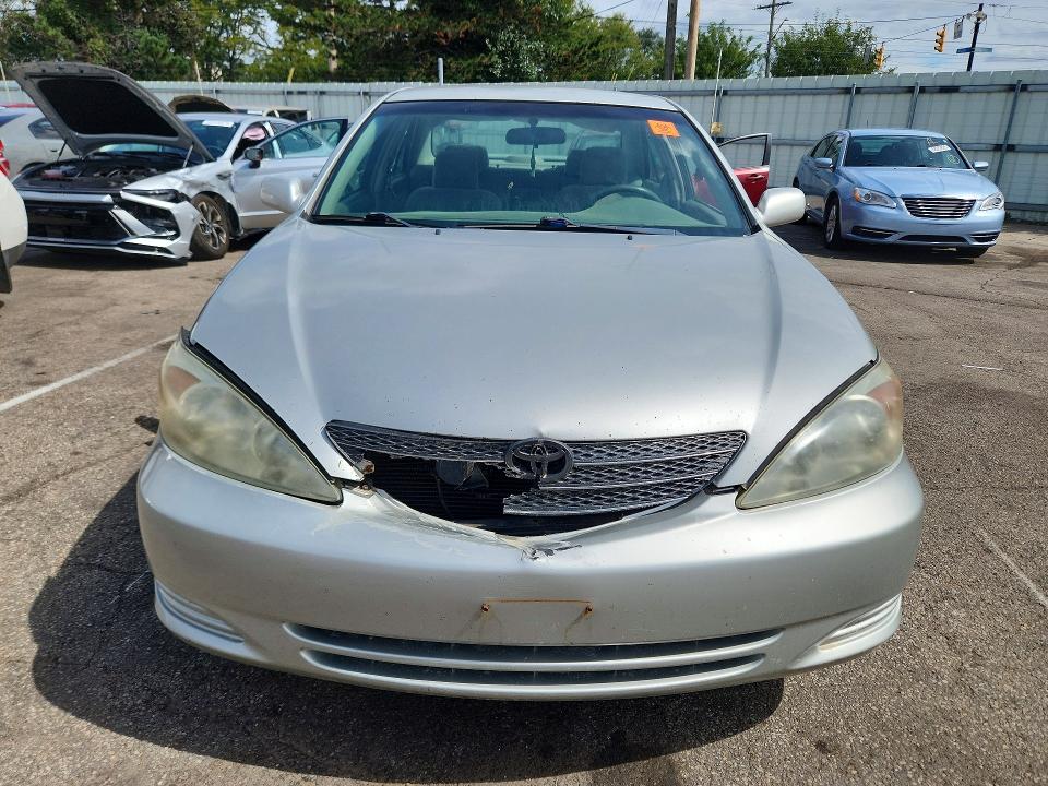 Photo 5 from auction – 2003 TOYOTA CAMRY with VIN 4T1BE32K33U217416