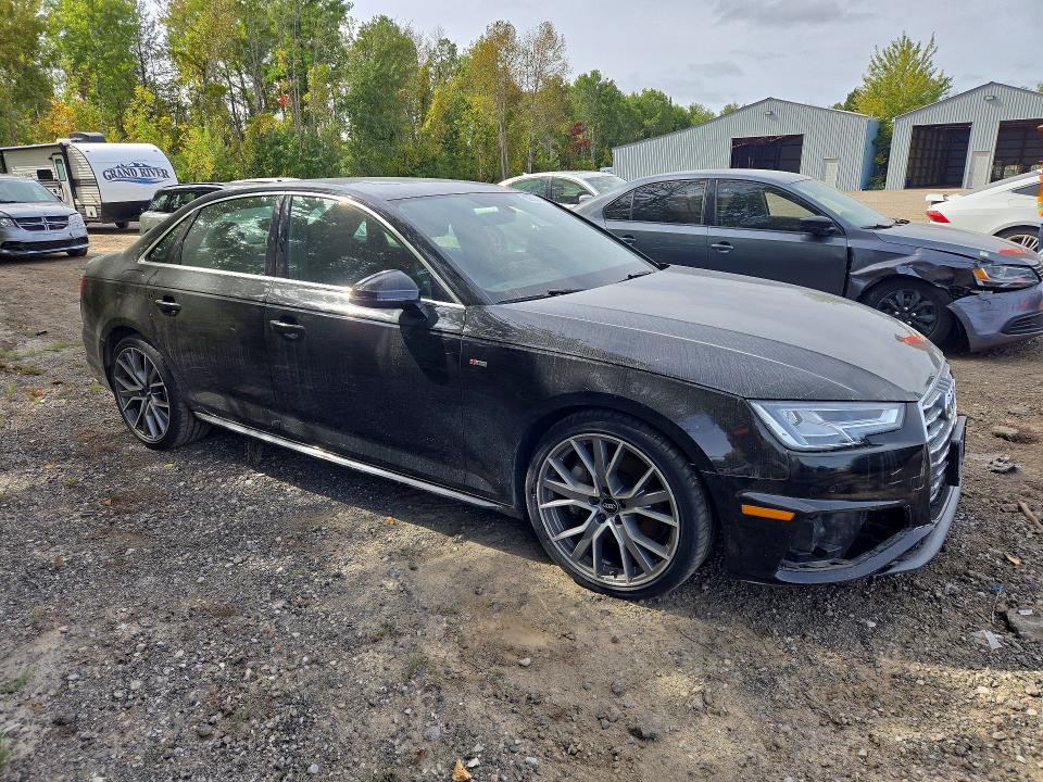 Foto 4 de la subasta – 2019 AUDI A4 con VIN WAUENAF43KN019099