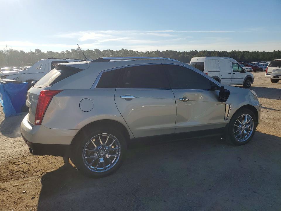 Снимка 3 от търг – 2014 CADILLAC SRX с VIN 3GYFNDE32ES578553
