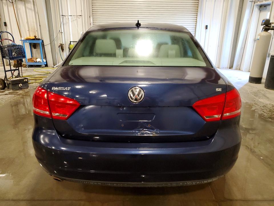 Photo 6 from auction – 2013 VOLKSWAGEN PASSAT with VIN 1VWBP7A38DC046098