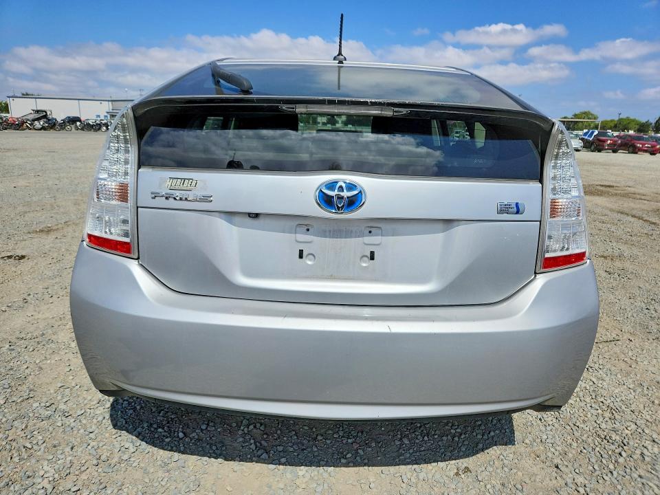 Photo 6 from auction – 2011 TOYOTA PRIUS with VIN JTDKN3DU4B0322202