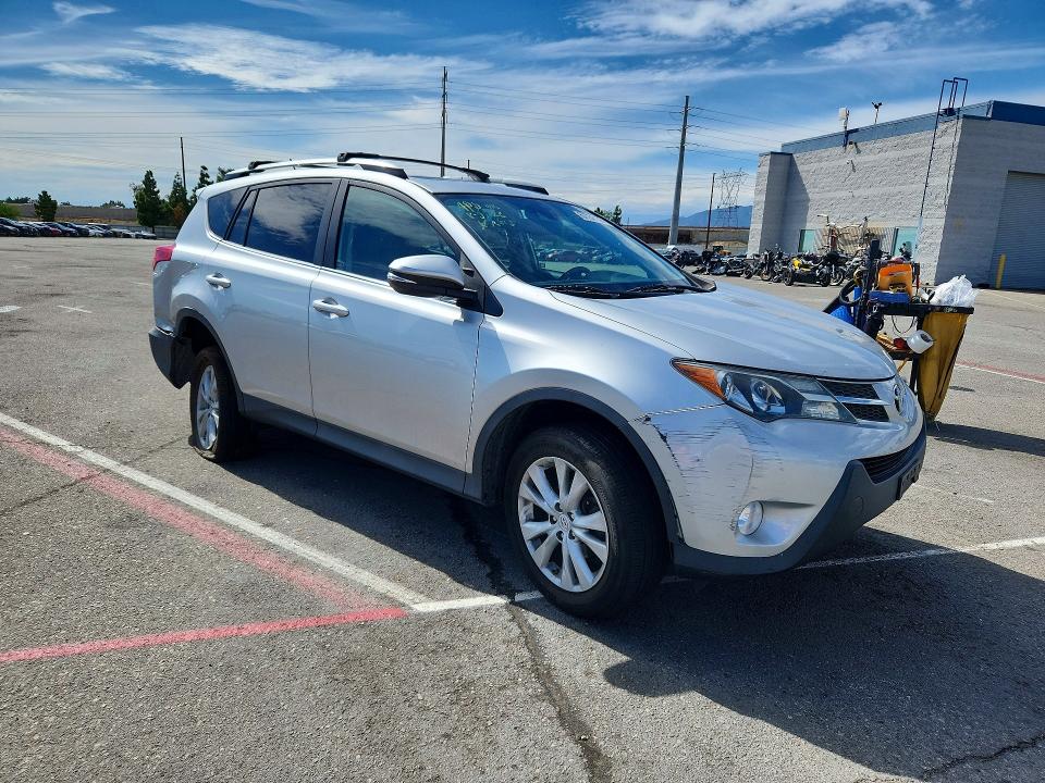 Photo 4 from auction – 2015 TOYOTA RAV4 with VIN 2T3YFREV7FW198199