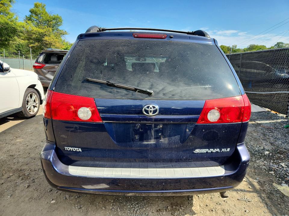 Photo 6 from auction – 2006 TOYOTA SIENNA with VIN 5TDZA22C66S495849