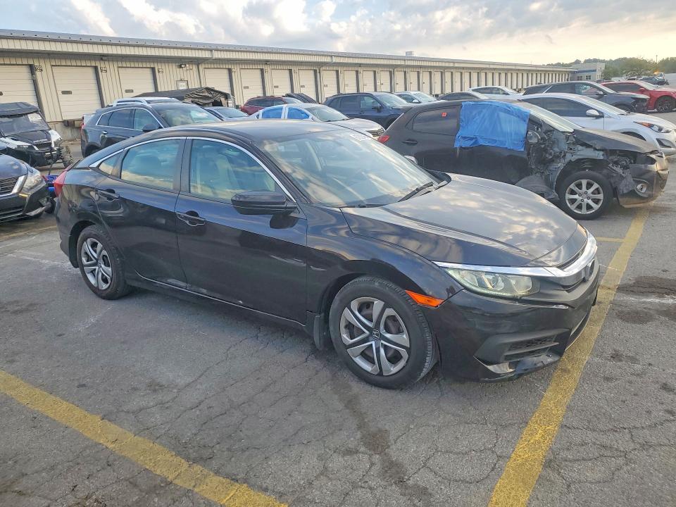 Photo 4 from auction – 2016 HONDA CIVIC with VIN 19XFC2F54GE082266