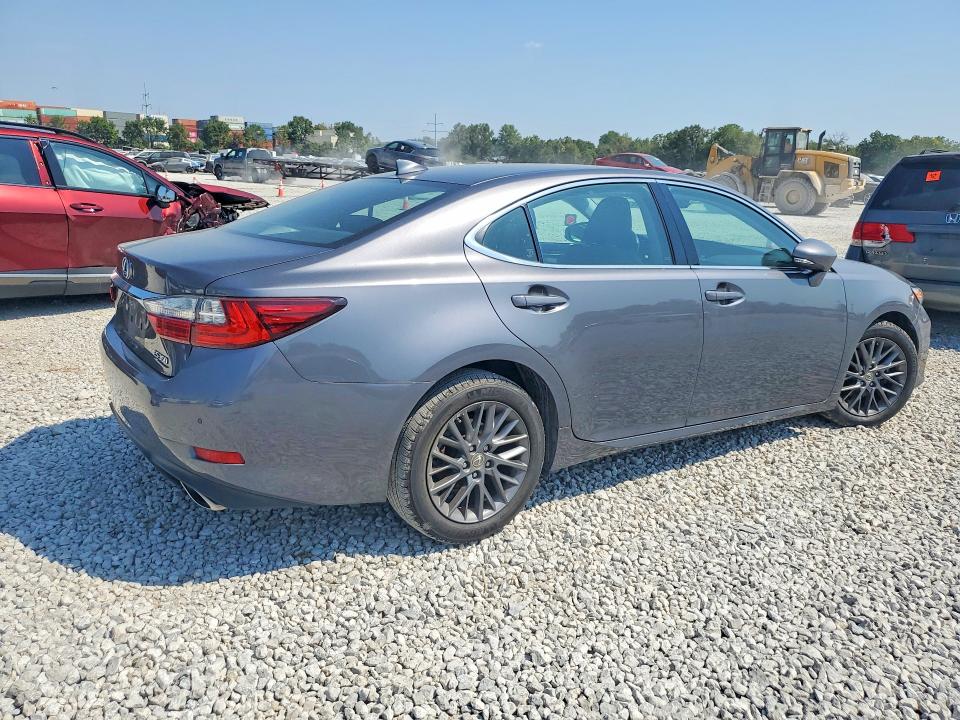 Photo 3 from auction – 2018 LEXUS ES with VIN 58ABK1GG1JU103096