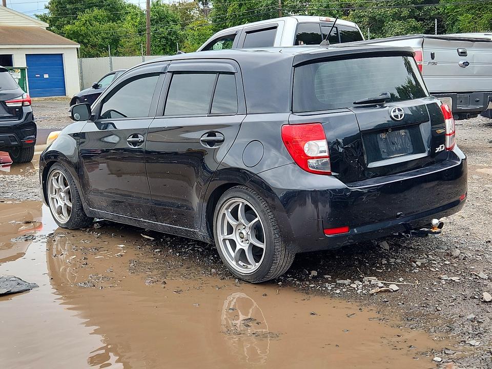 Foto 2 de la subasta – 2008 SCION XD con VIN JTKKU10428J001803
