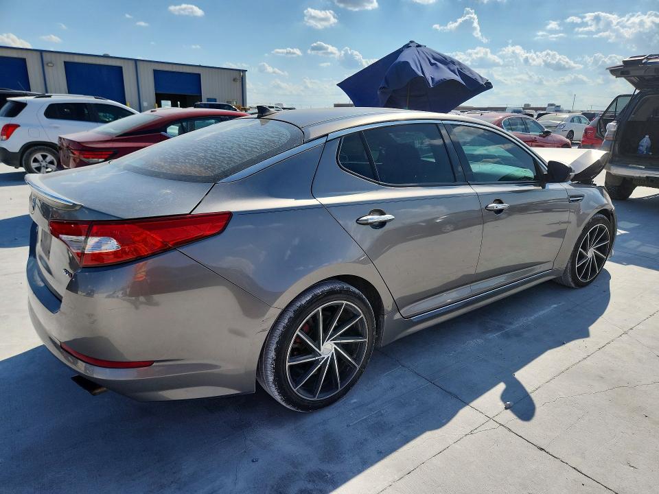 Photo 3 from auction – 2013 KIA OPTIMA with VIN 5XXGR4A62DG188555