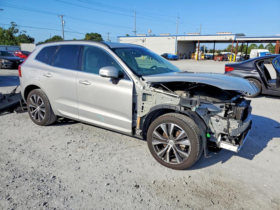 Photo 4 from auction – 2022 VOLVO XC60 with VIN YV4L12DK7N1078677