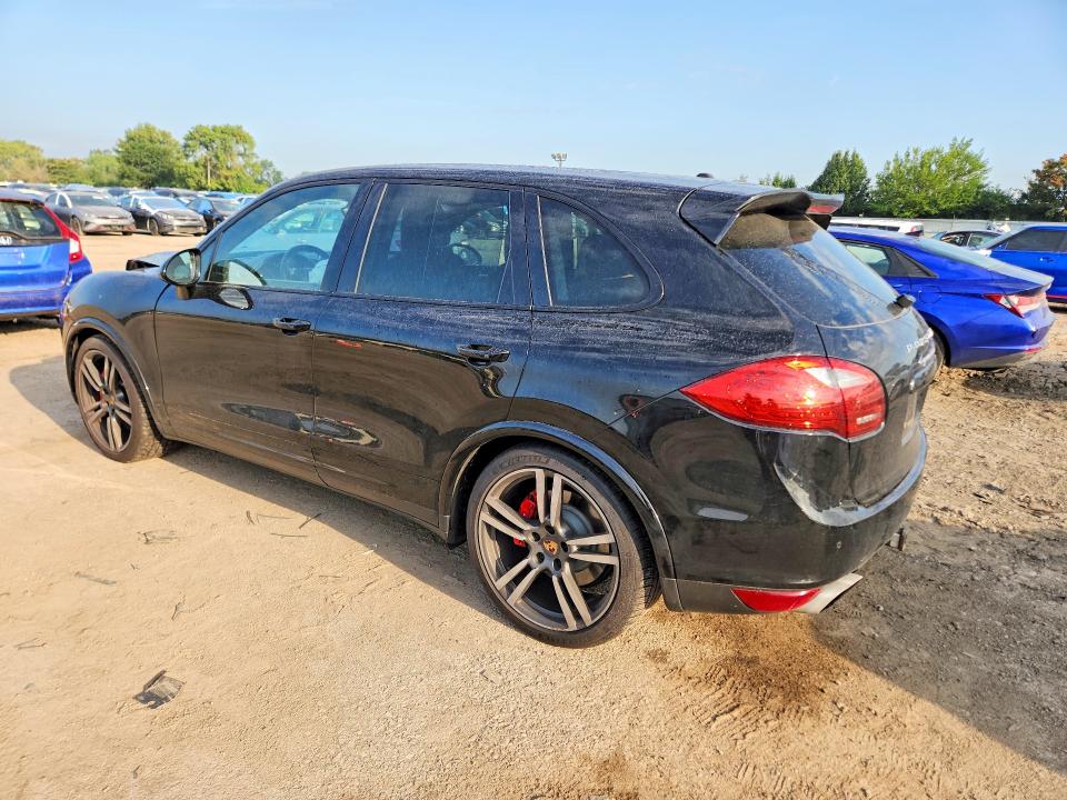 صورة رقم 2 من المزاد - 2014 PORSCHE CAYENNE مع VIN WP1AC2A24ELA87669