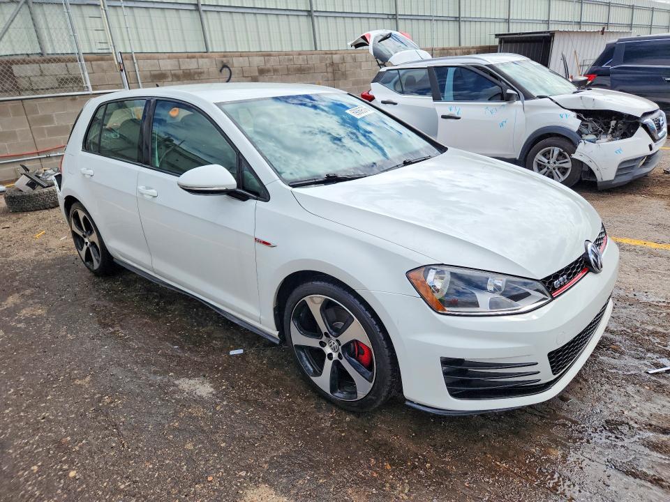 Снимка 4 от търг – 2017 VOLKSWAGEN GTI с VIN 3VW5T7AU0HM076234