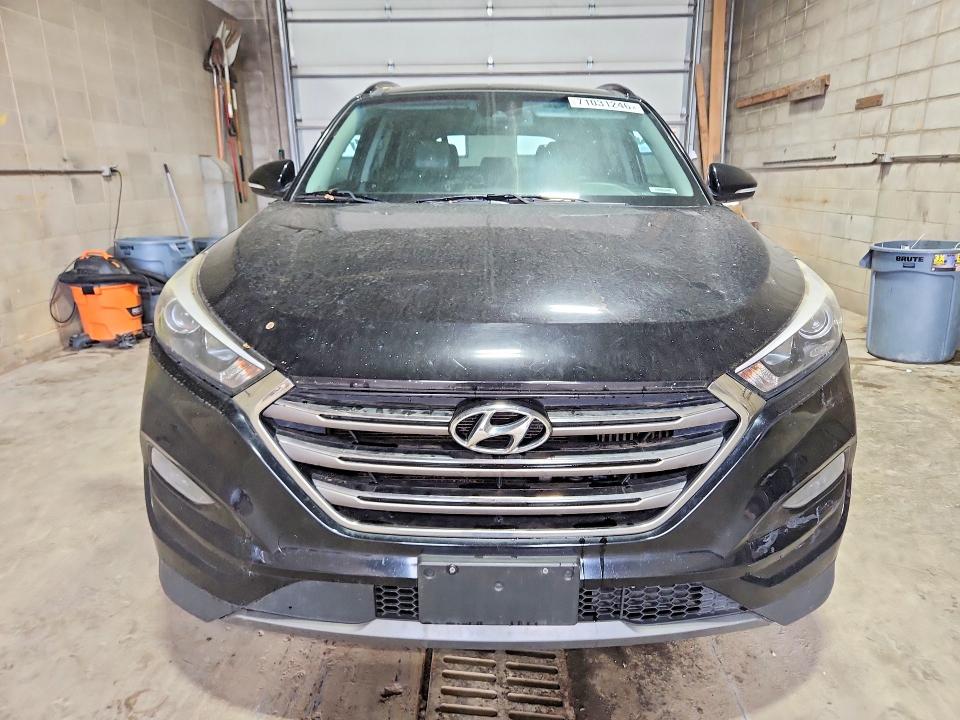 Снимка 5 от търг – 2016 HYUNDAI TUCSON с VIN KM8J3CA25GU123692