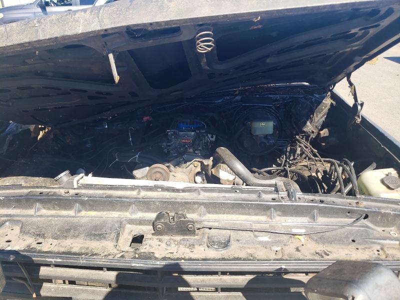 Photo 11 from auction – 1986 CHEVROLET K10 with VIN 2GCEK14H0G1108865