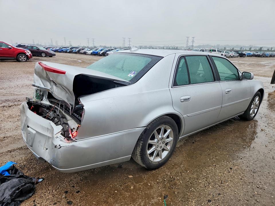 صورة رقم 3 من المزاد - 2010 CADILLAC DTS مع VIN 1G6KD5EY9AU119011