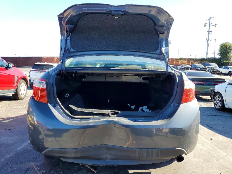 Photo 6 from auction – 2015 TOYOTA COROLLA with VIN 5YFBURHE1FP337583