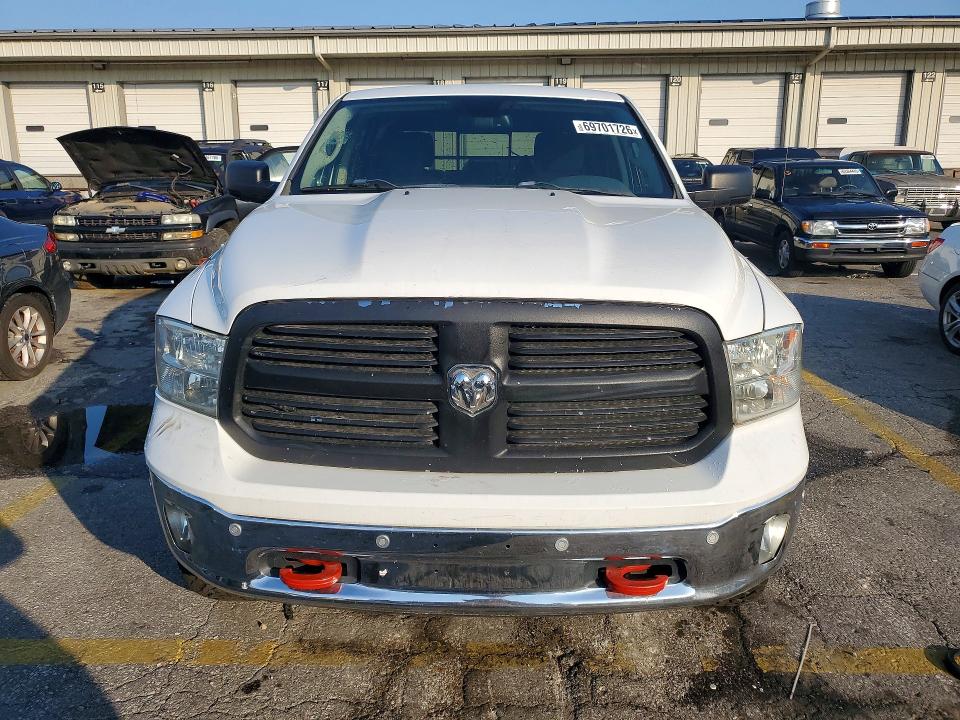 Снимка 5 от търг – 2015 RAM 1500 с VIN 1C6RR7LM9FS720034