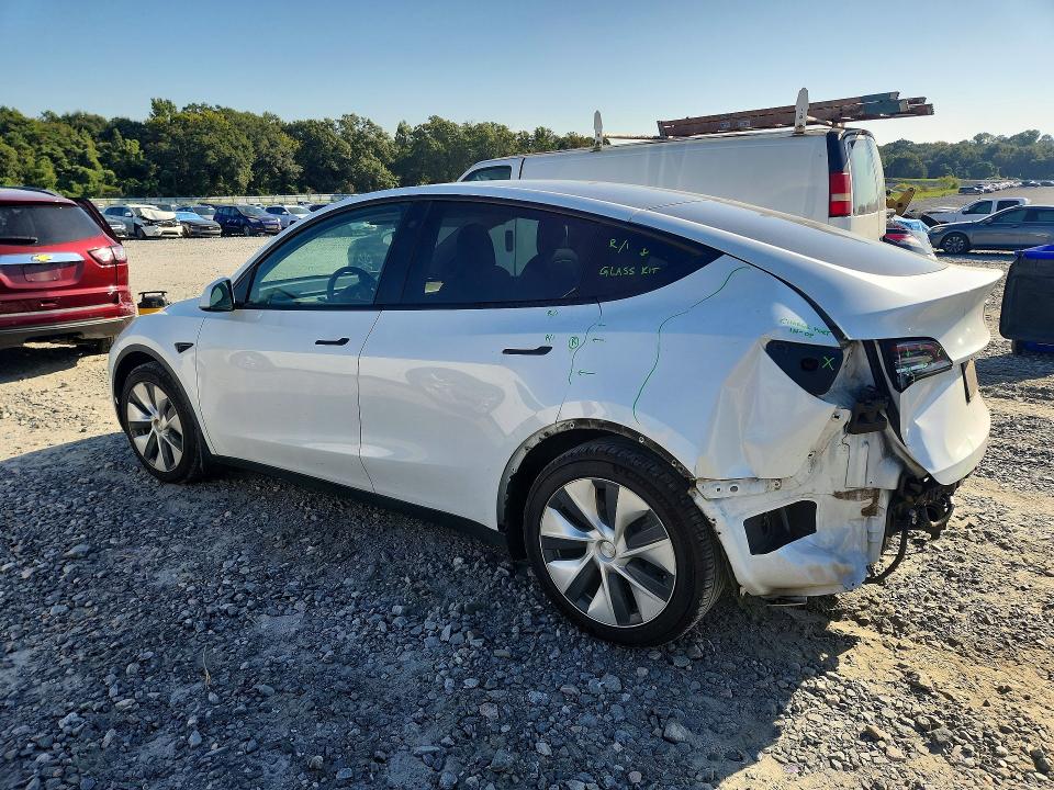 Photo 2 from auction – 2021 TESLA MODEL Y with VIN 5YJYGAEE6MF298067