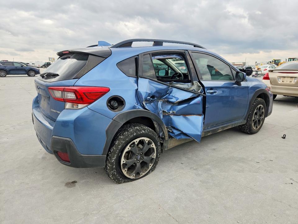 Снимка 3 от търг – 2021 SUBARU CROSSTREK с VIN JF2GTAPC4MH304470