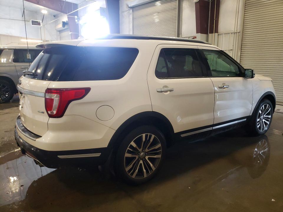 Photo 3 from auction – 2019 FORD EXPLORER with VIN 1FM5K8HT2KGA51888