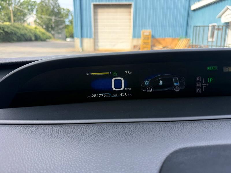 Photo 8 from auction – 2016 TOYOTA PRIUS with VIN JTDKBRFU6G3013653