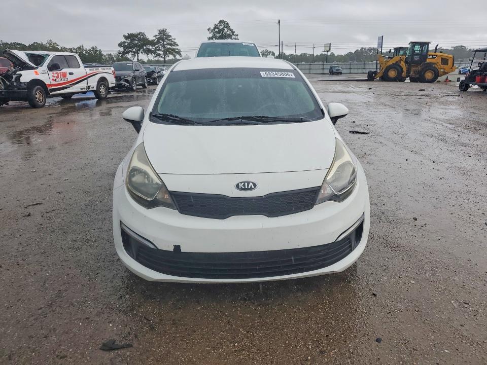 Снимка 5 от търг – 2016 KIA RIO с VIN KNADM4A39G6663450