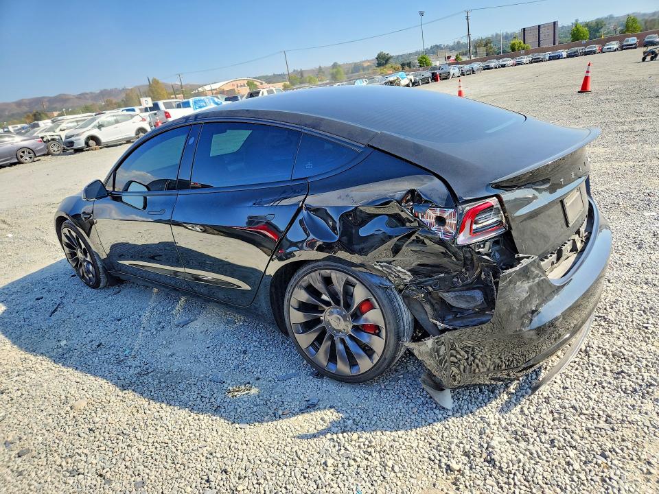 Foto 2 de la subasta – 2023 TESLA MODEL 3 con VIN 5YJ3E1EC0PF631530