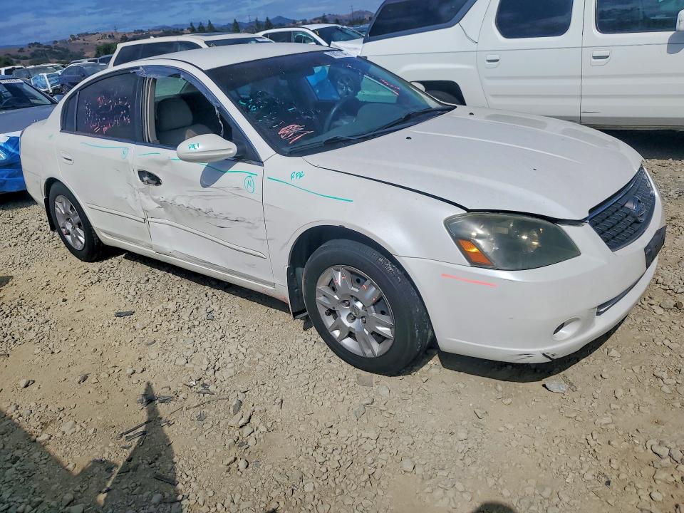 Photo 4 from auction – 2006 NISSAN ALTIMA with VIN 1N4AL11D16N332128